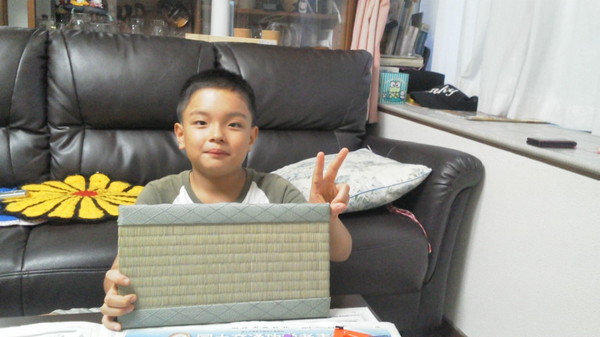 H24年８月２９日　夏休みの宿題用にミニ畳を作ってもらいました！